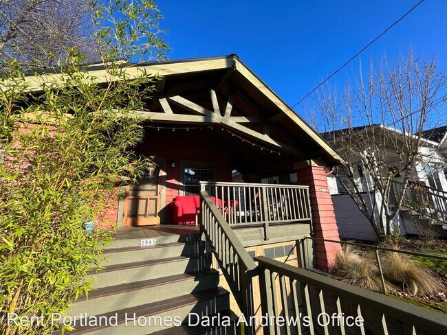Foto del edificio - 2 br, 1 bath House - 2845 SE Franklin St
