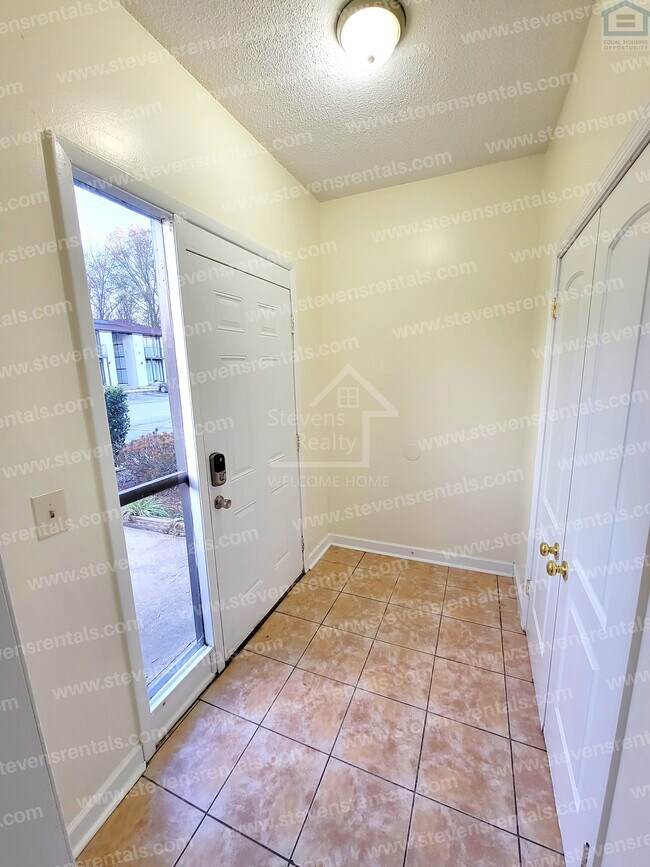 235 Vinewood Rd Room for Rent in McMinnville, TN