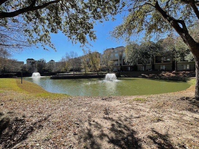 Foto del edificio - 9103 Creekstone Lake Dr