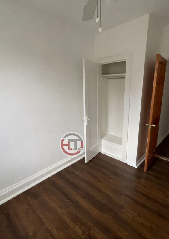 Foto del edificio - 2953 Harding Ave