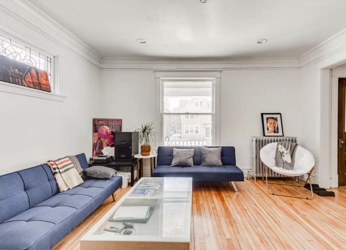 Primary Photo - Welcome to your Dream Residence!