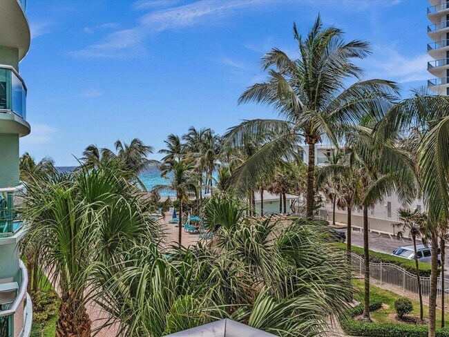 Building Photo - 3901 S Ocean Dr