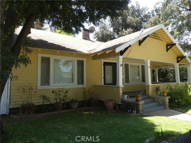Building Photo - 846 N Wilson Ave