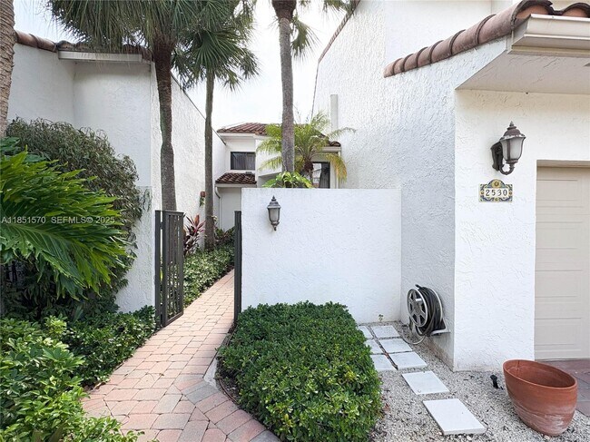 Foto del edificio - 2530 Windsor Way Ct