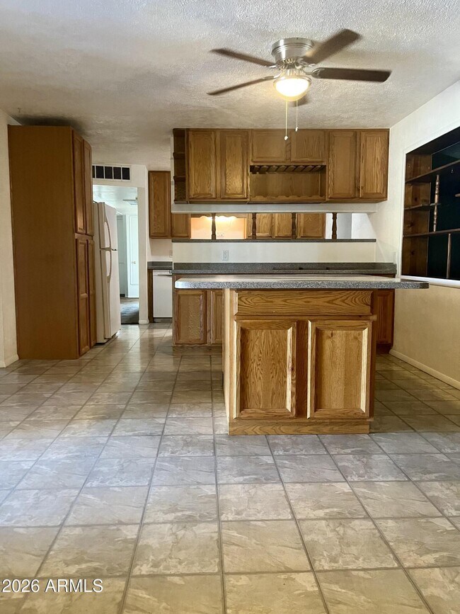 Foto del edificio - 2315 W Butler Dr