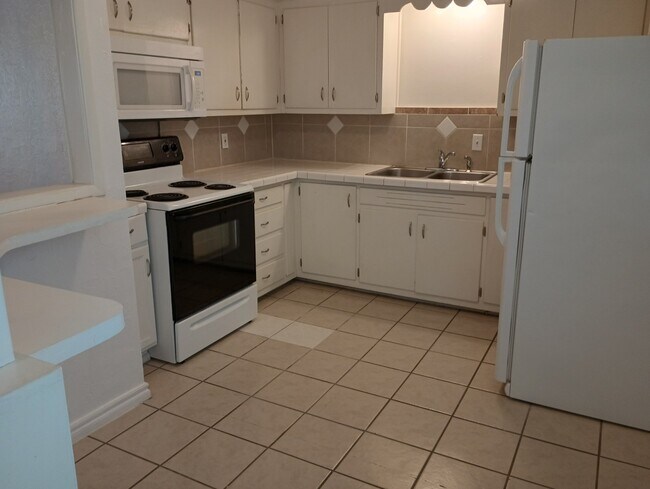 Foto del edificio - 2822 NW 22nd St