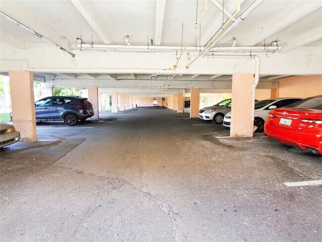 Foto del edificio - 1255 W 53rd St