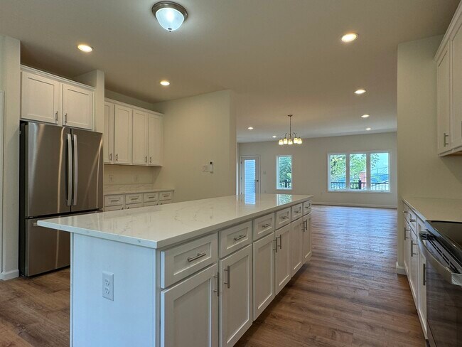 Building Photo - 3121 Ellers St