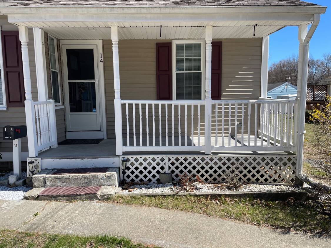 Primary Photo - 14 Pinehurst St