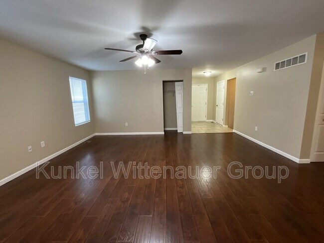 Building Photo - 108 Meadowcrest Dr