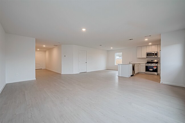 Building Photo - 719 Falling Cave Dr