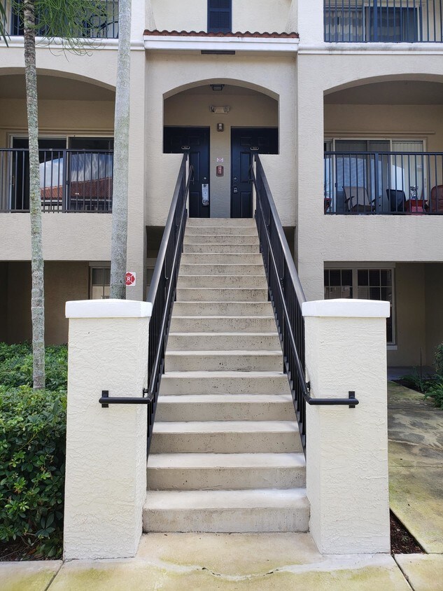 5820 W Sample Road 303 Coral Springs Fl 33067 Apartment for Rent in