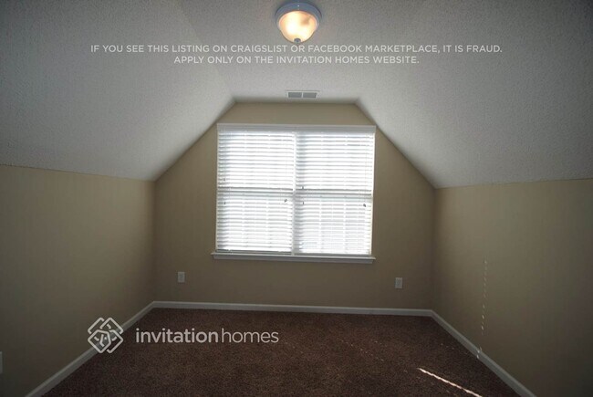 Foto del edificio - 2104 Pimpernel Rd