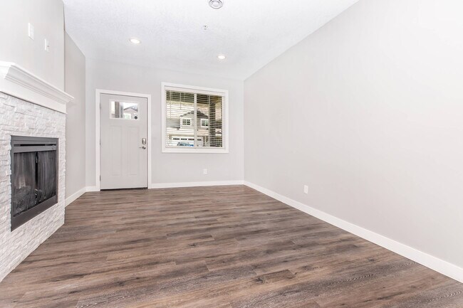Foto del edificio - Stone Haven Townhomes