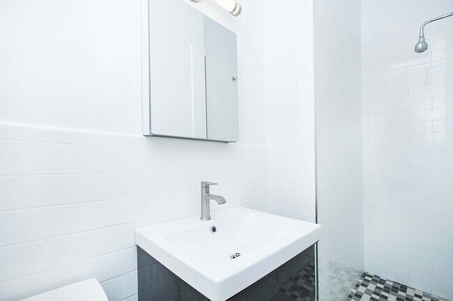 Foto del edificio - 462 W 141st St