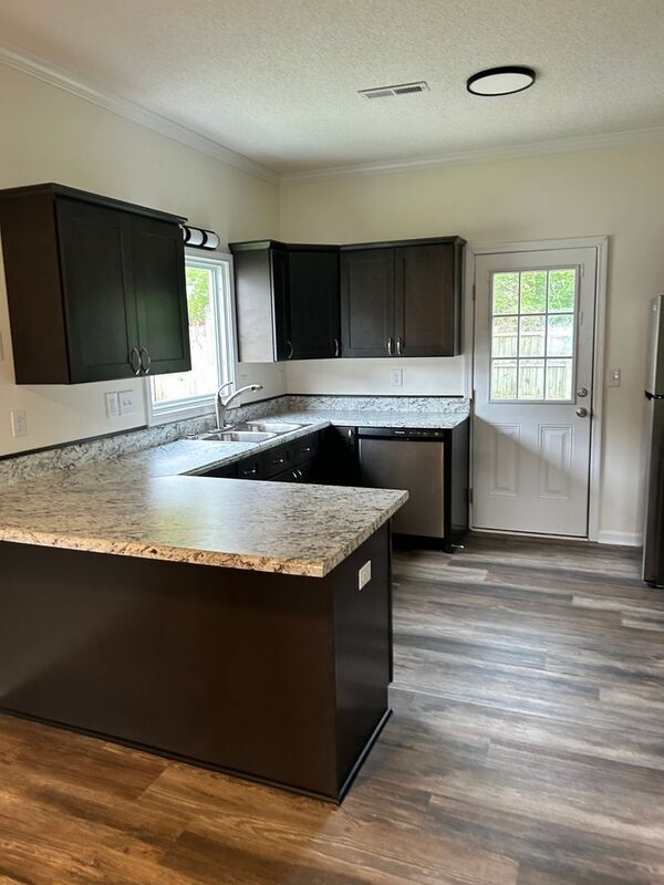 Foto del edificio - 4924 Cheshire Ln