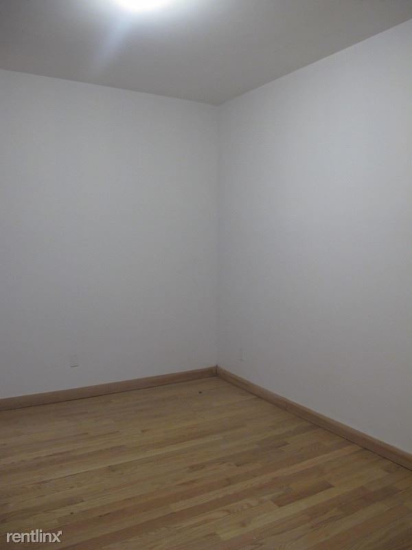 Building Photo - 1342 Bergen St