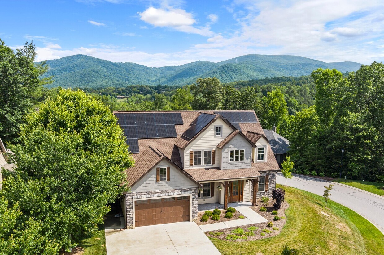 35 Ledgestone Dr, Fairview, NC 28730 House Rental in Fairview, NC