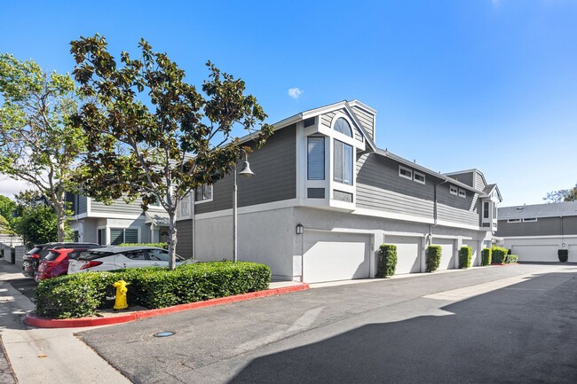Building Photo - Prime Irvine Living: Bright End Unit Steps from Pool & Parks