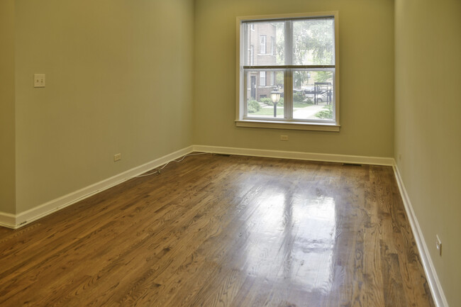 Foto del edificio - 850 W Cornelia Ave