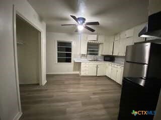 Building Photo - 1512 E Barton Ave