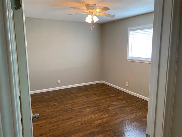 Foto del edificio - 4950 Live Oak St