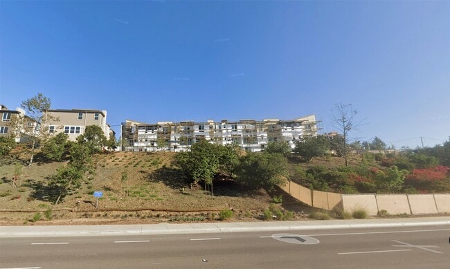 Foto del edificio - 3592 Via Nido Via