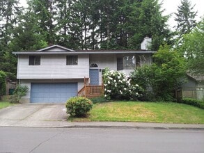 Building Photo - 6667 SW 153rd Ave