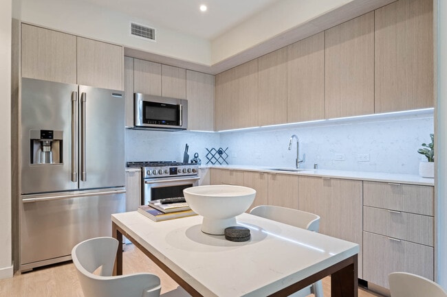 Foto del edificio - 5851 W 88th St