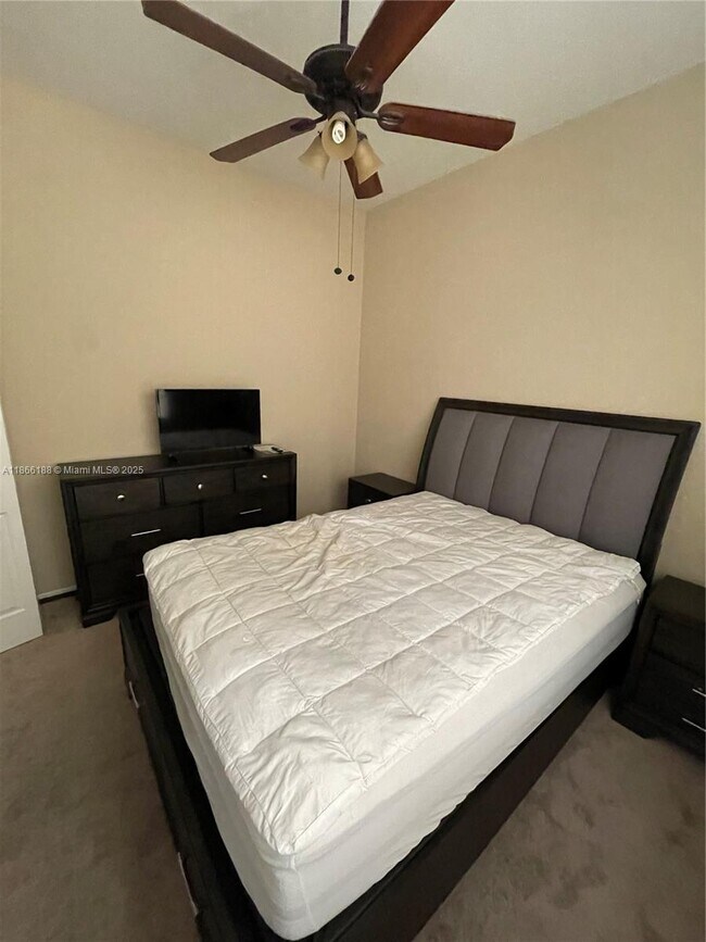 Foto del edificio - 2505 NW 4th Ct