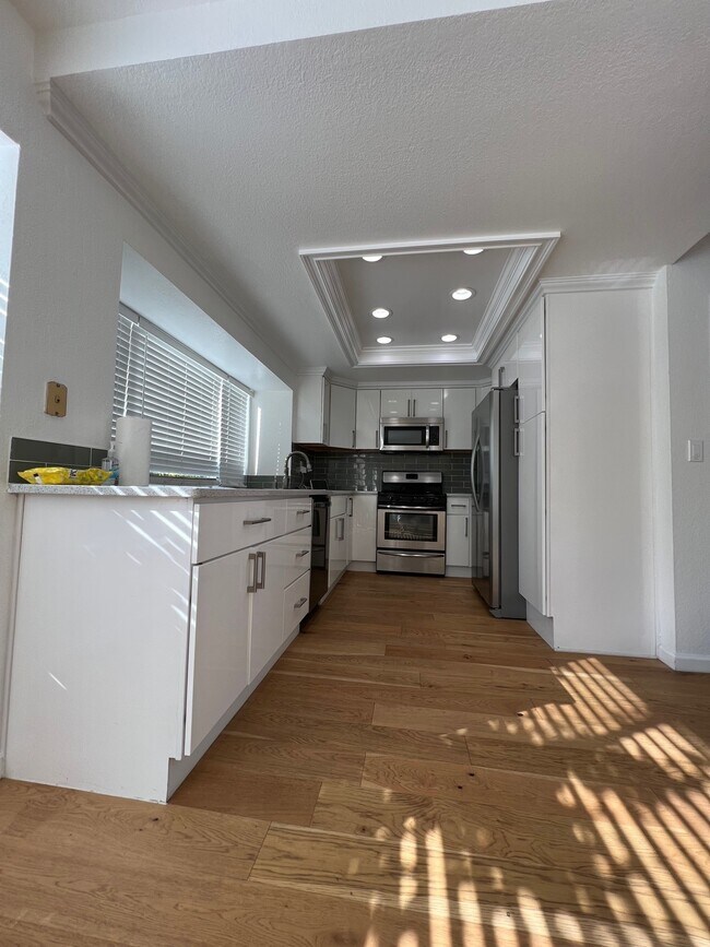 Foto del edificio - 352 O'Neil Cir