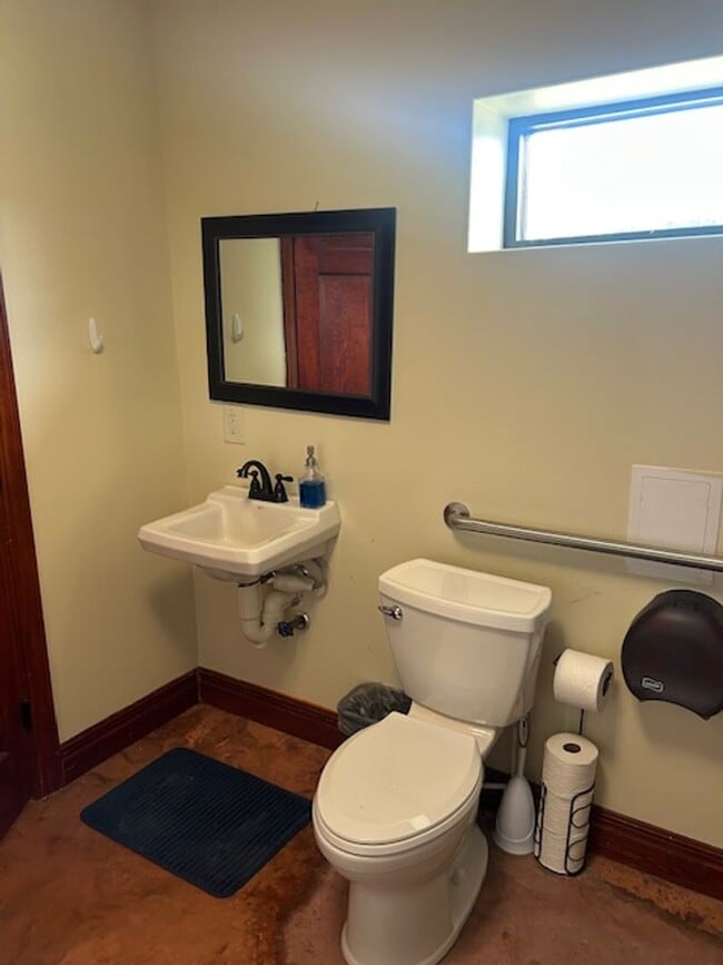 Building Photo - 1796 Rozier Church Rd