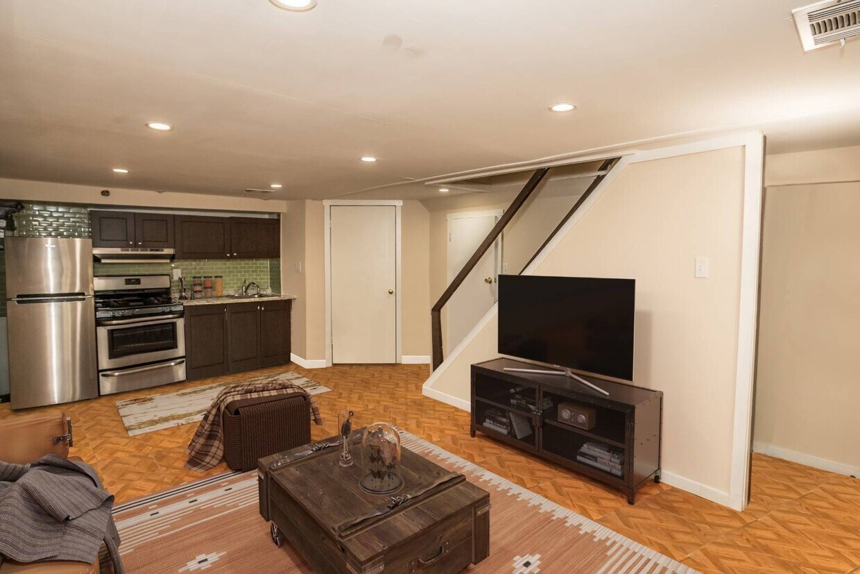 Foto principal - 128-45-128236 236th St
