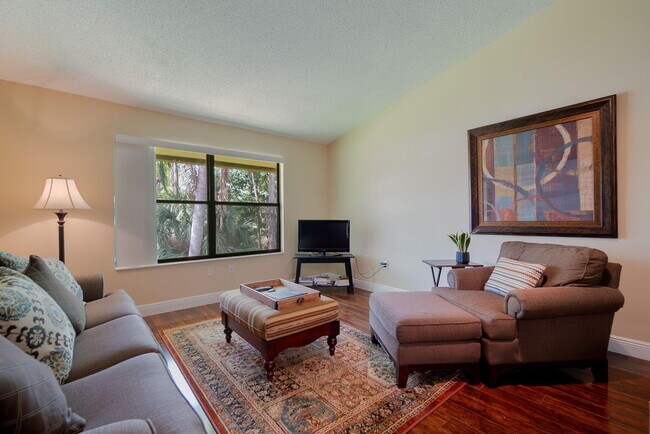 Foto del edificio - 13095 Belhaven Ct