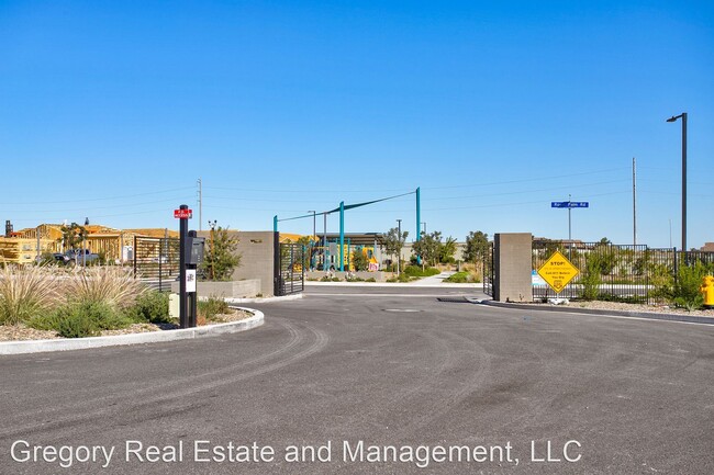 Foto del edificio - 5 br, 3 bath House - 16891 W Echo Lane