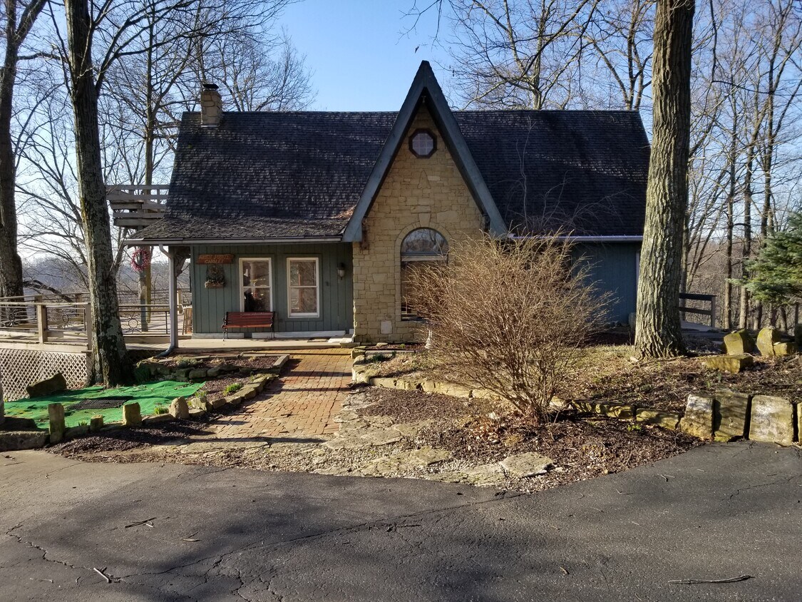 4259 Stone Mountain Rd, New Albany, IN 47150 House Rental in New