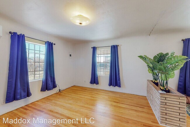 Building Photo - 2 br, 1 bath House - 2607 Metzgar Rd SW