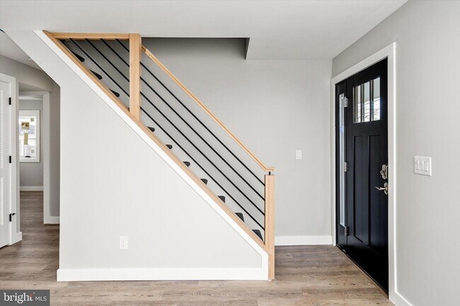 Foto del edificio - 92 Pennwood Dr