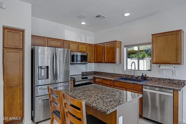 Foto del edificio - 2725 E Mine Creek Rd