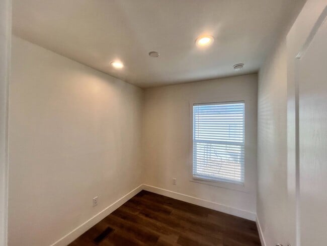 Building Photo - 1409 N French St