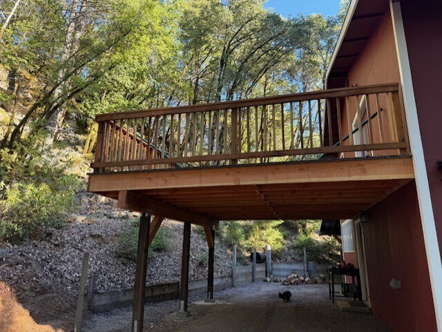 Foto del edificio - 24500 Ridge Rd