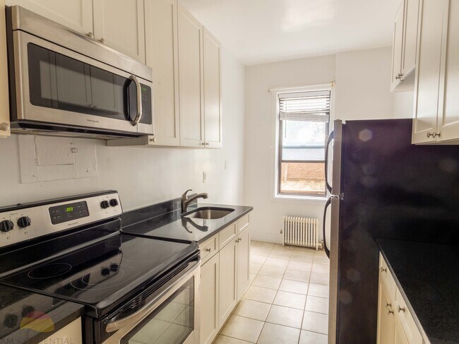 Building Photo - 675 86th St