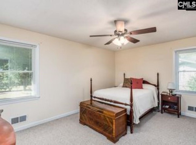 Building Photo - 3 Holly Tree Ct
