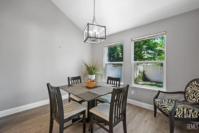 Foto del edificio - 8000 Kroll Way