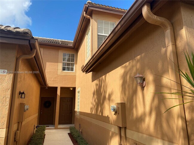 Building Photo - 1575 Veracruz Ln