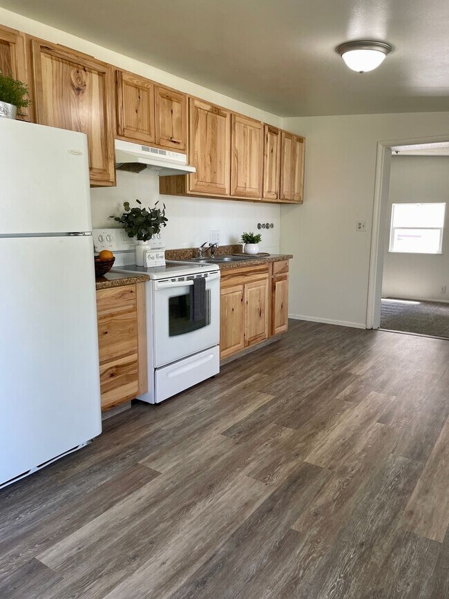 Building Photo - 3 Bedroom Ogden Home