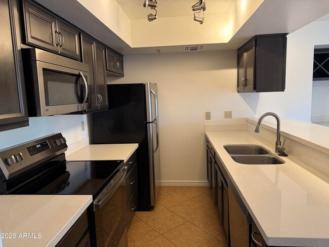 Building Photo - 7777 E Main St