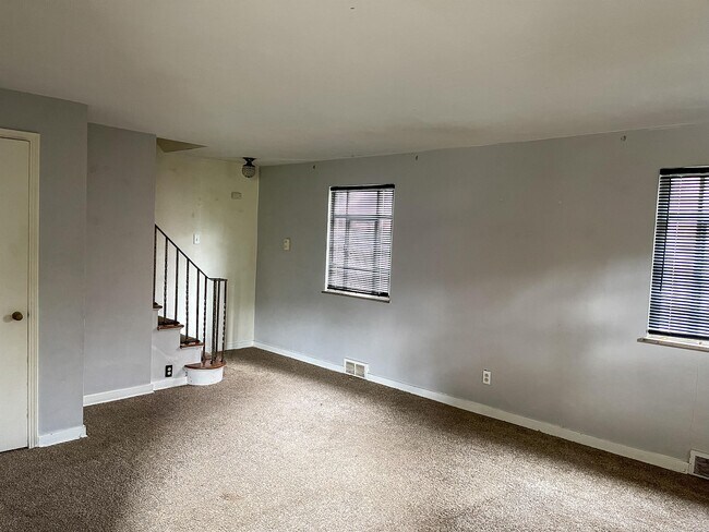 Building Photo - 3021 Myer Blvd
