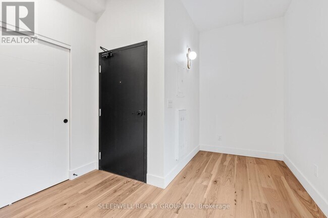 Photo du bâtiment - 476-476 Rue Wilbrod St