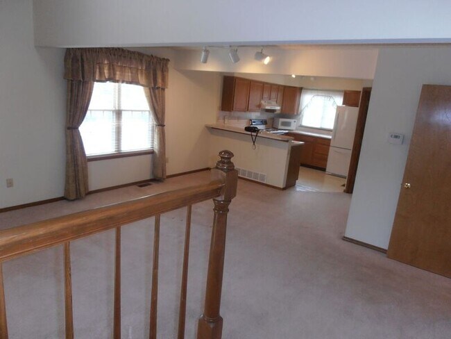 Foto del edificio - 2472 Hatch Cir